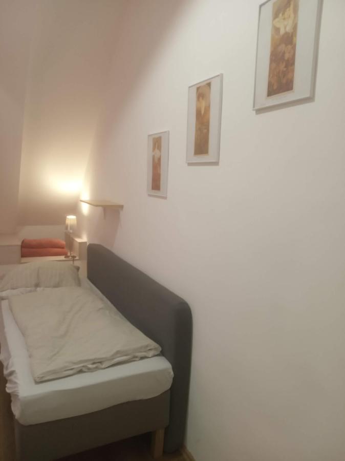 Esztergom Central エクステリア 写真